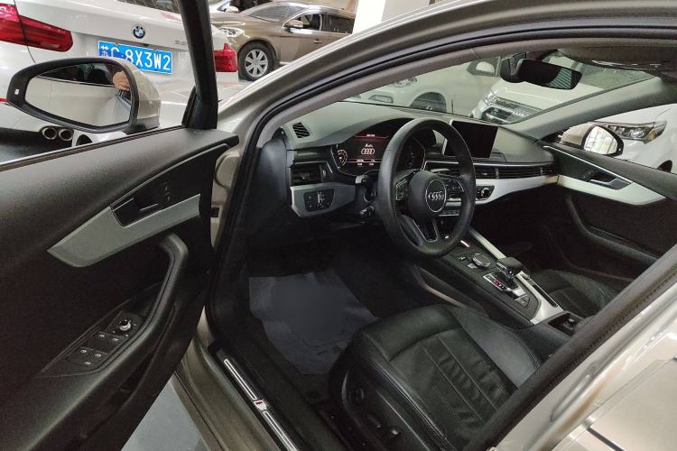 Used Audi A4L 2019 40 TFSI Fashion Version China V
