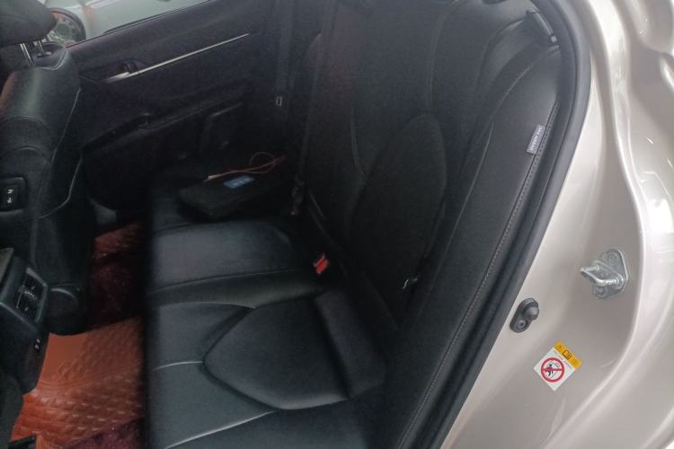 Used Toyota Camry 2018 2.5G Luxury Edition Left Rear Seat