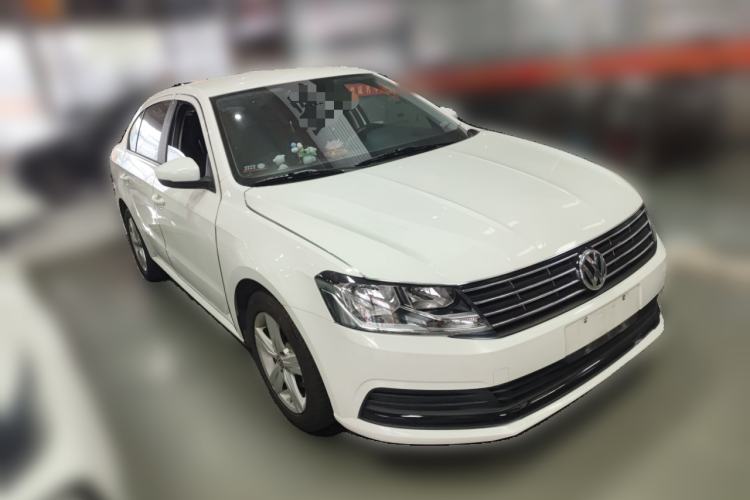 Used Volkswagen Lavida 2018 Classic 1.5L Automatic Fashion Edition China VI Standard Front Right 45 Deg