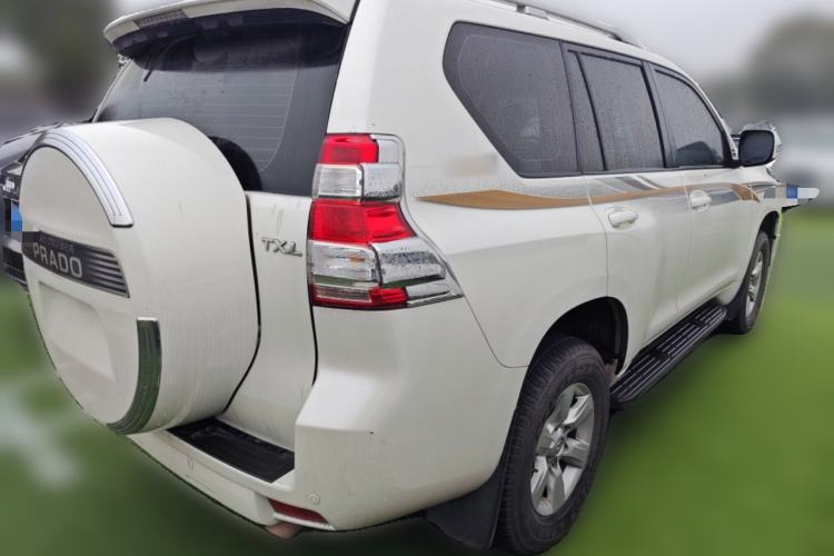 Used Toyota Prado 2013 2.7L Automatic Middle East Version
