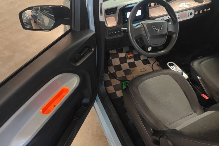 Used Wuling Hongguang MINIEV 2022 Easy Version Lithium Iron Phosphate Driver Seat