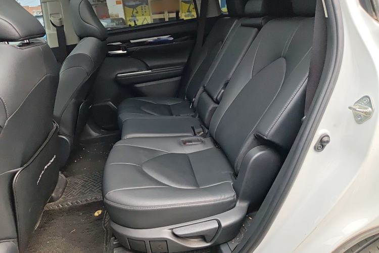 Used Toyota Highlander 2022 Dual-Engine 2.5L Four-Wheel Drive Prestige Version 7 Seats