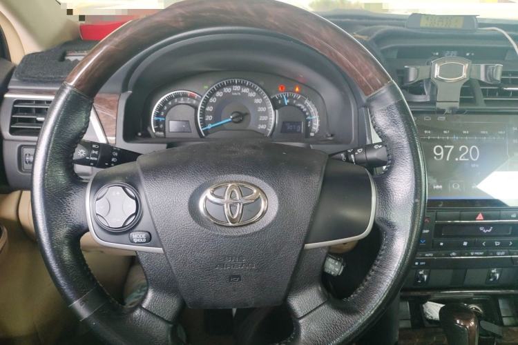 Used Toyota Camry 2015 2.0G Premier Edition