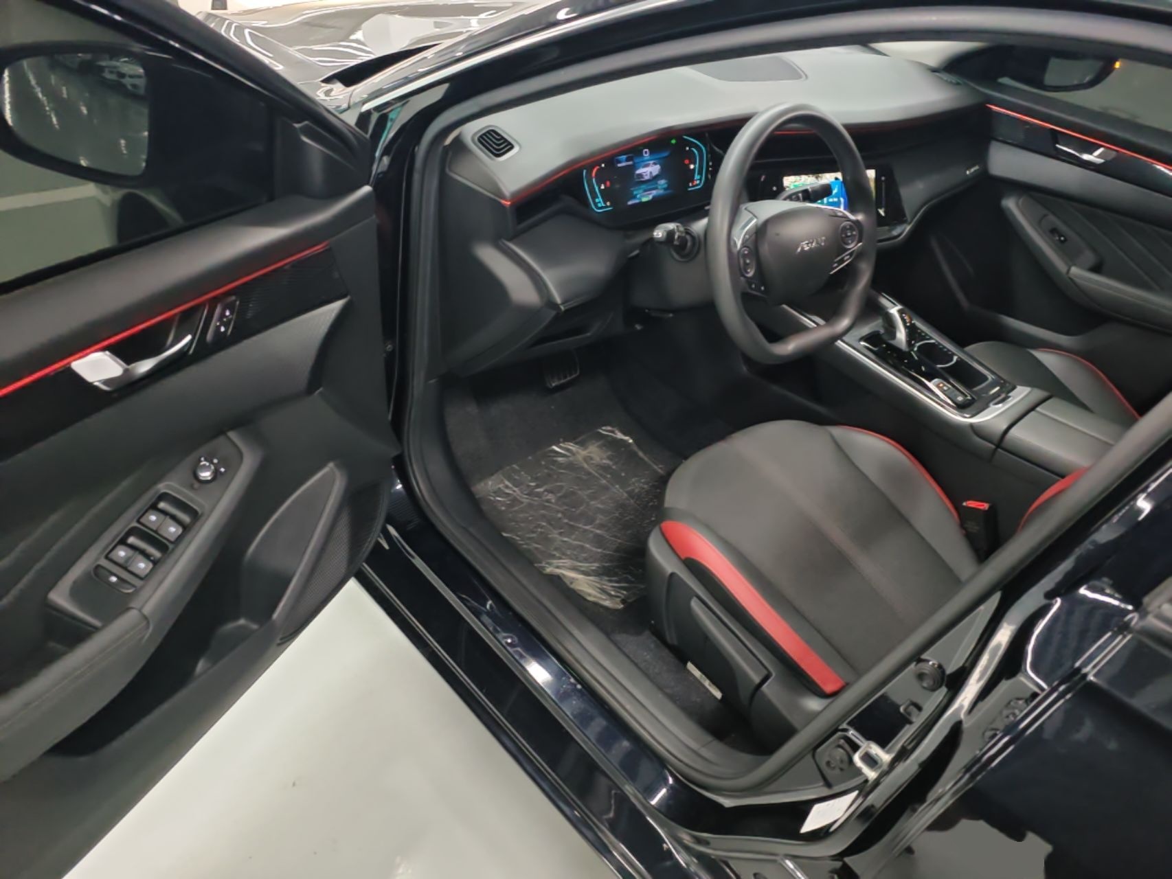 Dongfeng Aeolus Yixuan MAX 2023 1.5T Super-Powered Dad Edition — снимка 18