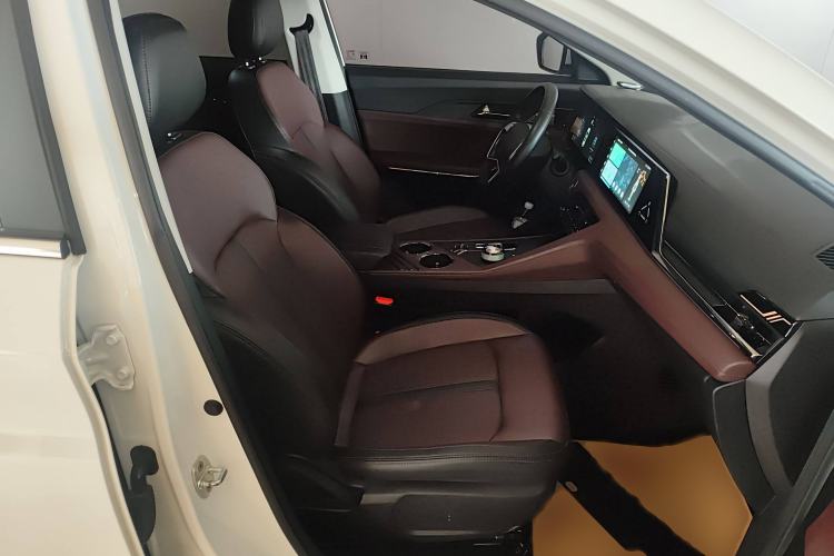 Used SOL X8 PLUS 2023 1.5 TGDI DCT Smart Edition 7-Seater