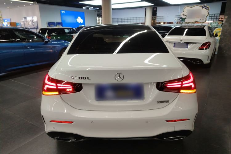 Used Mercedes-Benz A-Class 2022 Revised Version A 200 L Sport Sedan Fashionable Style