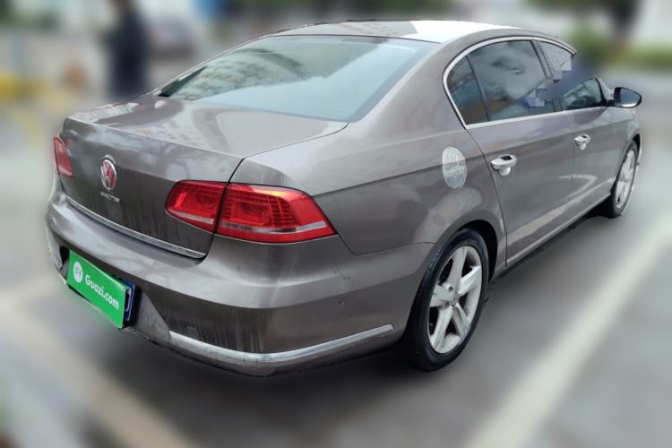 Used Volkswagen Magotan 2015 2.0 TSI Prestige Model Rear Right 45 Deg