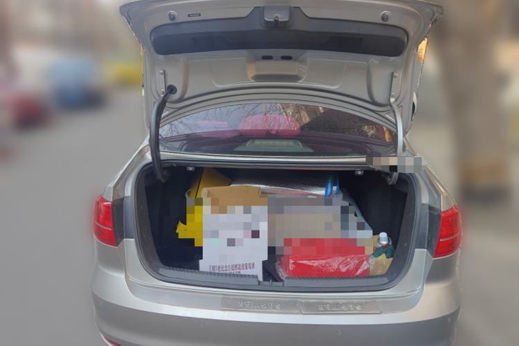 Used Volkswagen Sagitar 2015 230TSI Automatic Luxury Model
