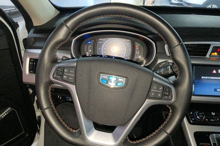 Used Geely Auto Emgrand X7 Sport 2016 1.8TD Automatic ZhiZun Version
