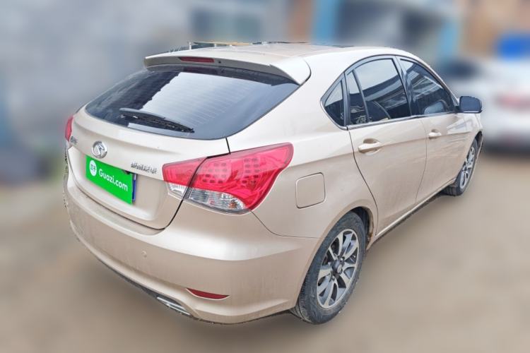 Used Soueast V6 Lingshi 2014 1.5L Manual Luxury Edition for Women Rear Right 45 Deg