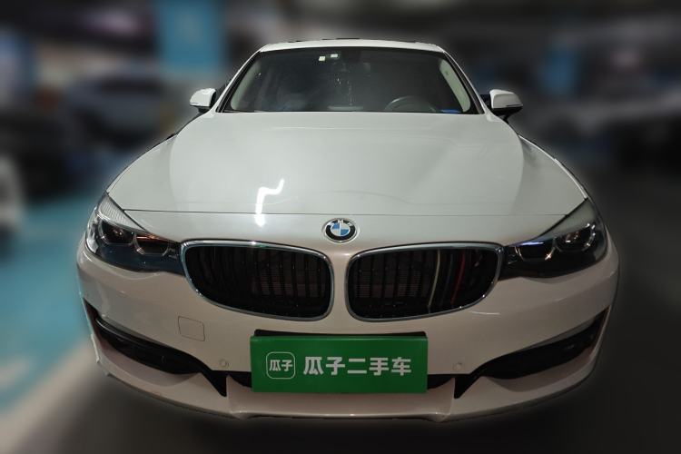 Used BMW 3 Series GT 2018 320i Sport Edition Front