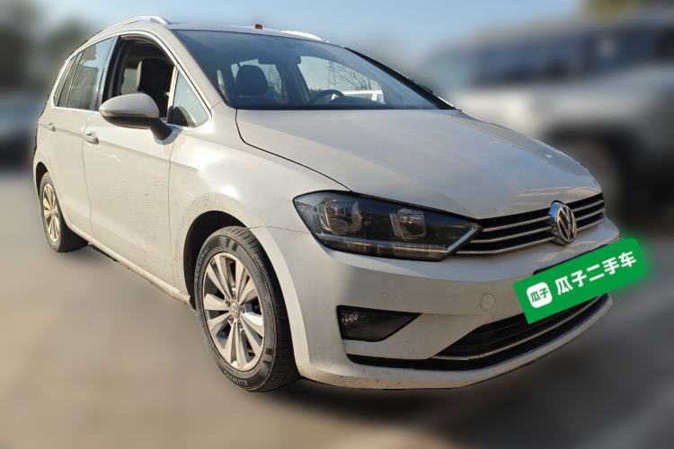 Used Volkswagen Golf Sportsvan 2018 230TSI Automatic Trend Edition Front Right 45 Deg