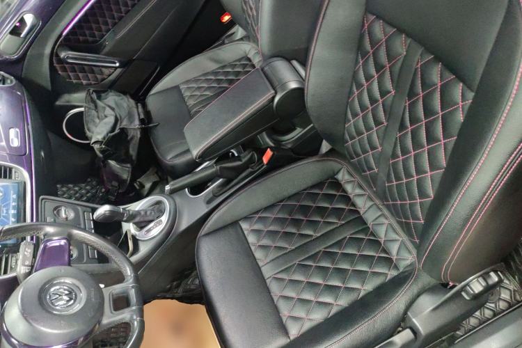 Used Volkswagen Beetle 2015 180TSI model
