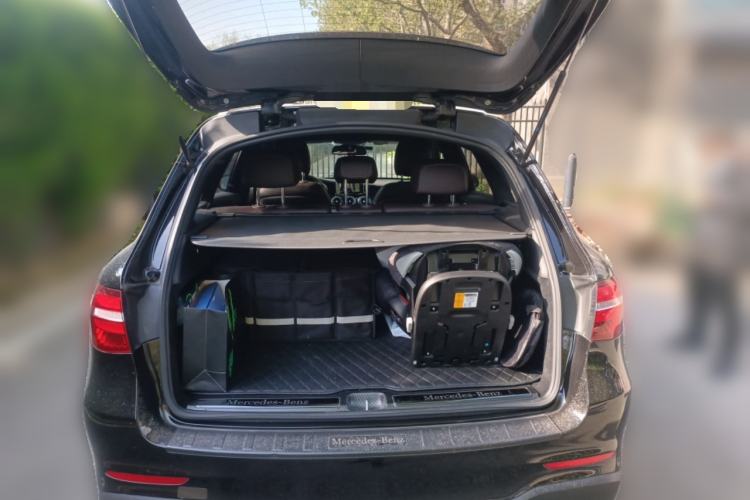 Used Mercedes-Benz GLC 2019 GLC 260 L 4MATIC Dynamic Model Trunk