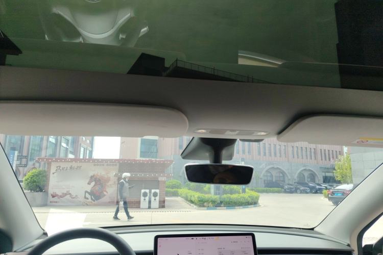 Used Tesla Model Y 2021 Long-Range All-Wheel-Drive Version Headliner