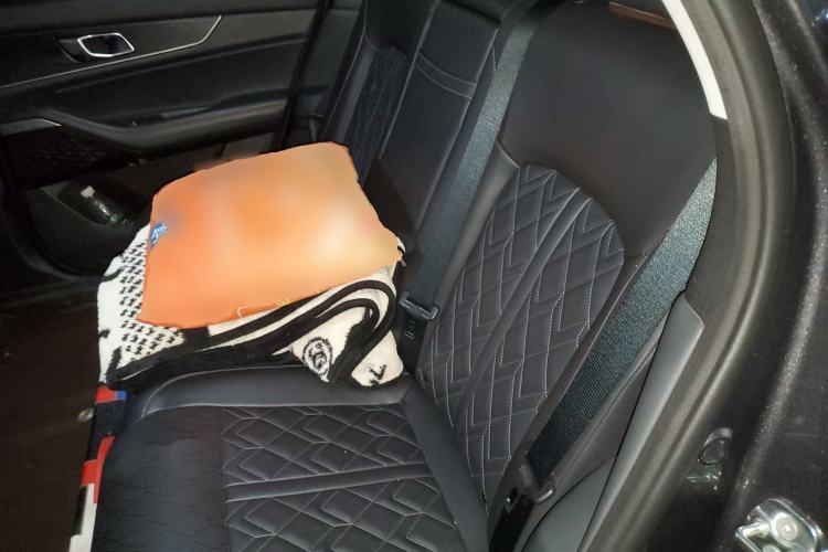 Used Changan UNI-K iDD 2022 Blue Whale iDD 130km 1.5T Prestige Model
