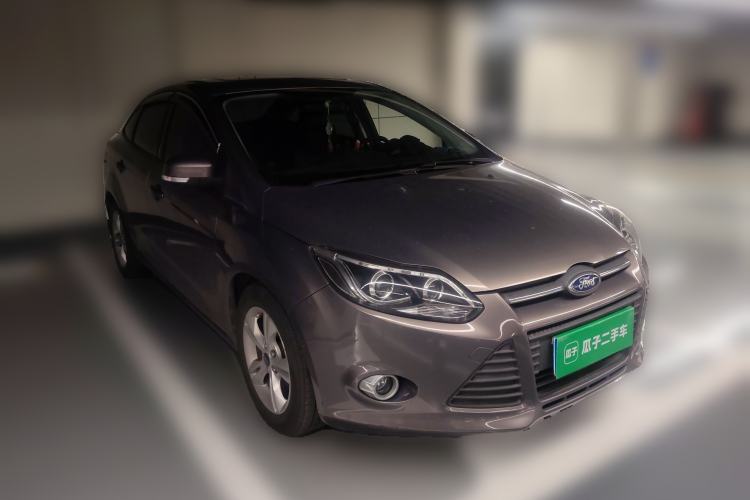 Used Ford Focus 2012 Sedan 1.6L Automatic Fashion Edition Front Right 45 Deg