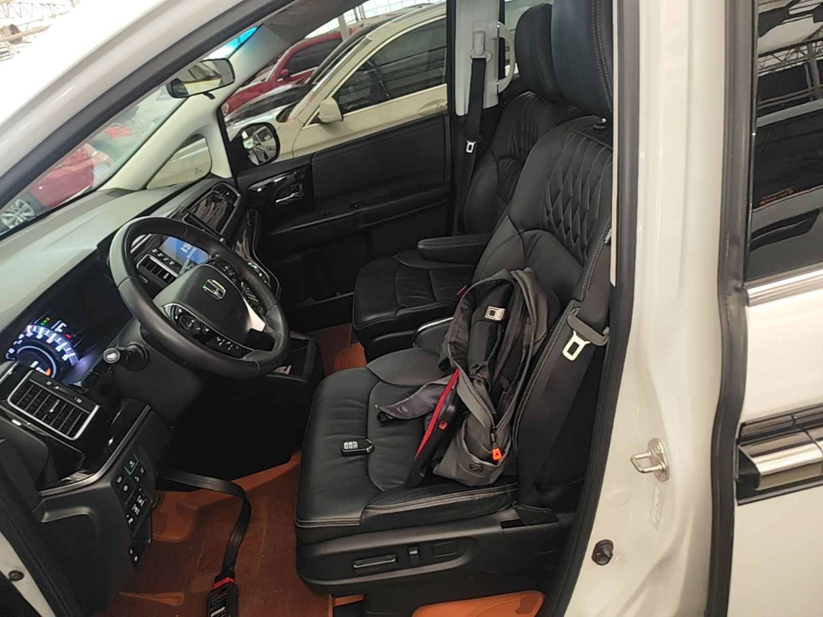 Interior delantero