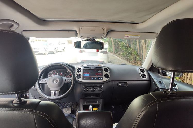 Used Volkswagen Tiguan 2016 300TSI Automatic Two-Wheel Drive Luxury Edition Headliner