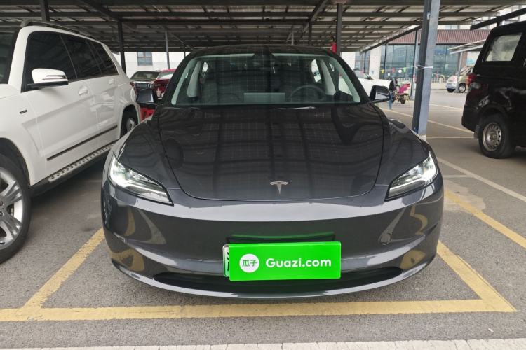 Used Tesla Model 3 2023 Long-Range All-Wheel-Drive Version