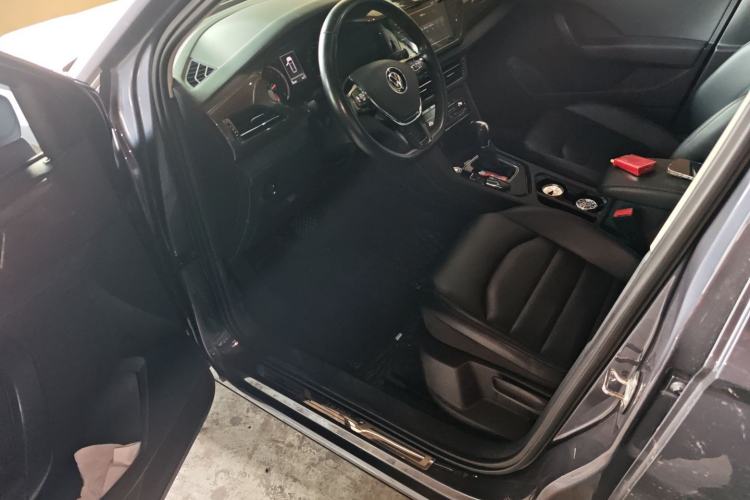 Used Volkswagen Tharu 2021 280TSI Two-Wheel Drive Comfort Edition
