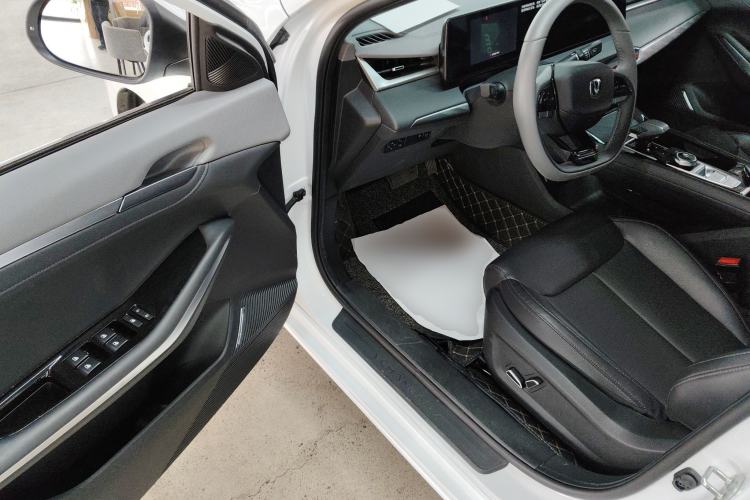 Used Changan Ruicheng PLUS 2023 1.5T DCT Prestige Edition
