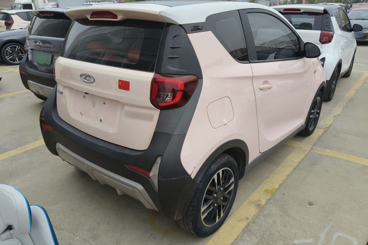 Used Chery QQ Little Ant 2022 Revised Version Sweet Pink Edition Half-Sugar Version Lithium Iron Phosphate 30.7 kWh 30 kW 301 km Rear Right 45 Deg