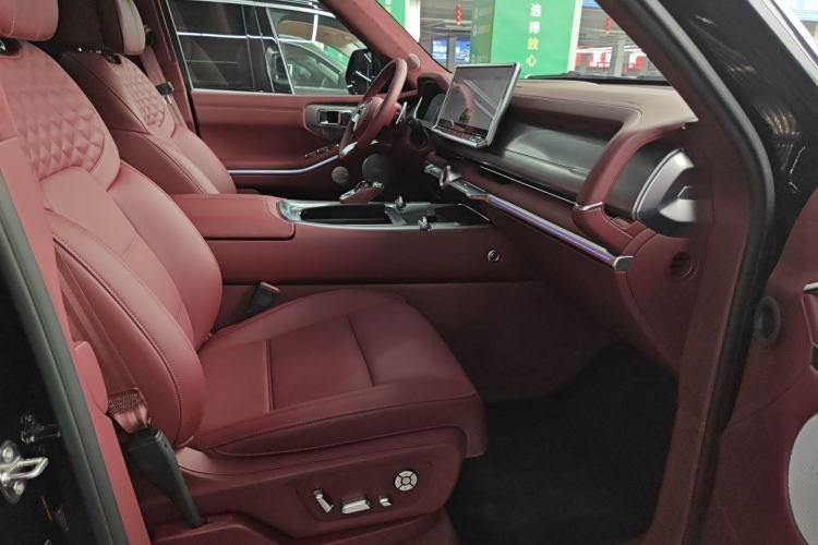 Used Tank 700 New Energy 2024 Hi4-T Extreme Edition Right Front Seat