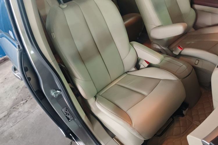 Used Buick GL8 2018 28T Luxury Model China VI Standard