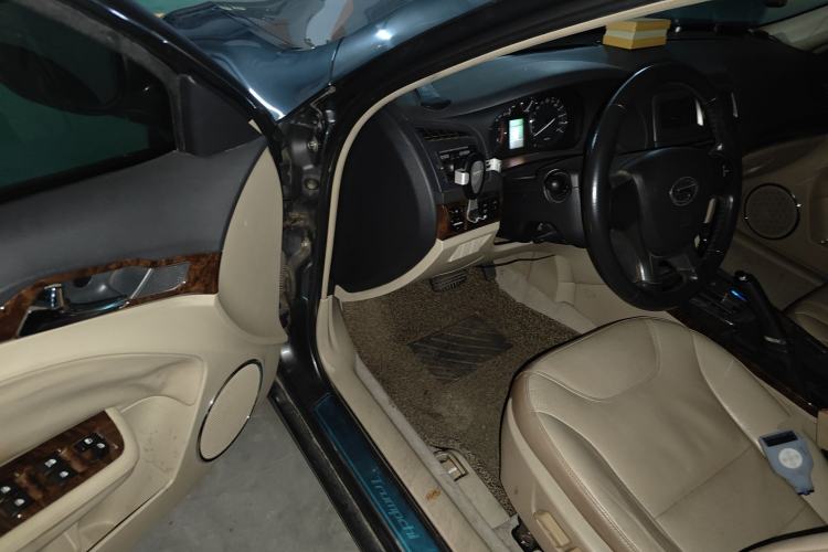 Used GAC Trumpchi GA5 2011 2.0L Automatic Elite Edition
