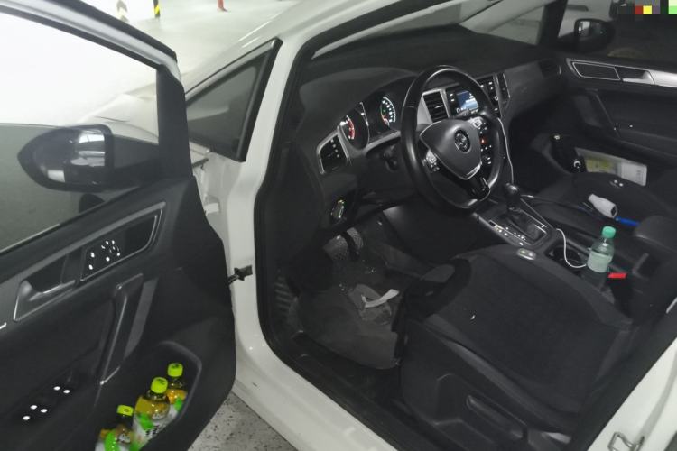 Used Volkswagen Golf Sportsvan 2020 280TSI Automatic Curious Model Interior 3