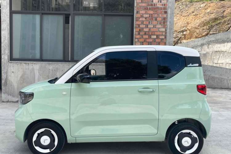 Used Wuling Hongguang MINIEV 2022 Macaron Premium Model – Lithium Iron Phosphate
