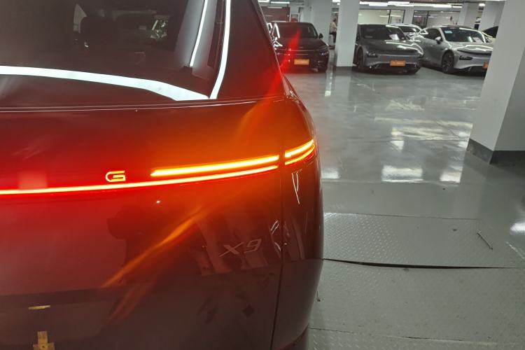 Used XPeng X9 2025 740 Ultra-Long Range Max
