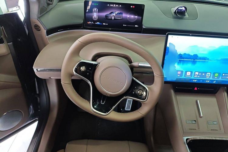 Used Hima Luxeed R7 2025 Range-Extended Version 251 km Max
