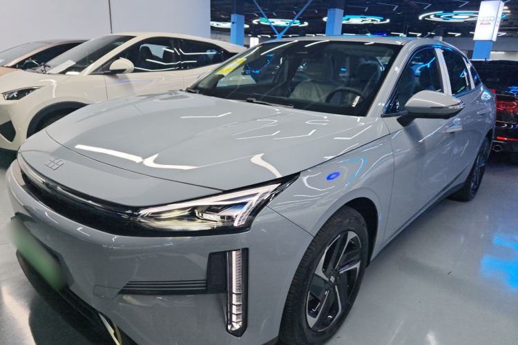 Used Geely Galaxy L6 2024 125km PLUS Dragon Edition