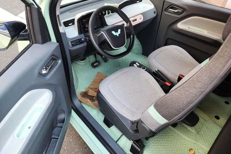 Used Wuling Hongguang MINIEV 2021 Macaron Premium Model – Lithium-NMC