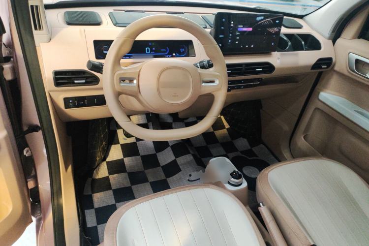 Used Geely Galaxy Panda 2023 Panda Mini 200km Endurance Bear