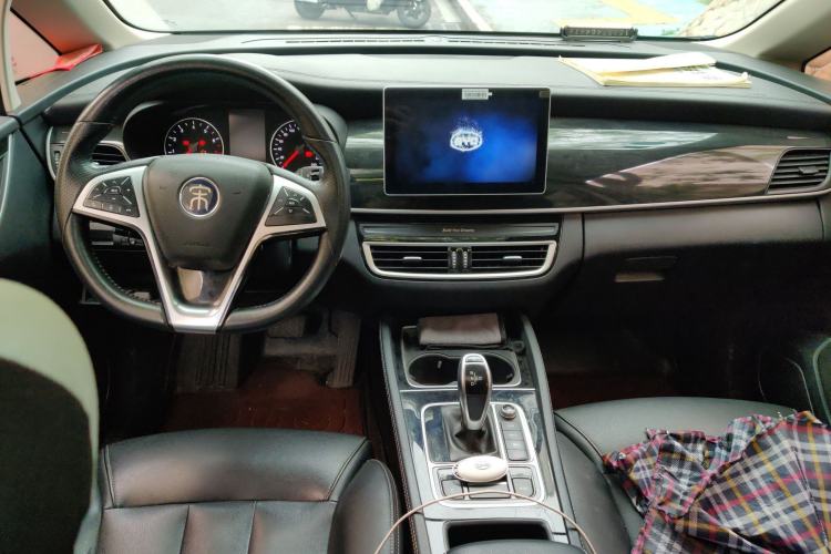 Used BYD Song MAX 2019 1.5T Automatic Smart Connect Ruiyi Sunroof Version 6 Seats China VI Standard Center Console