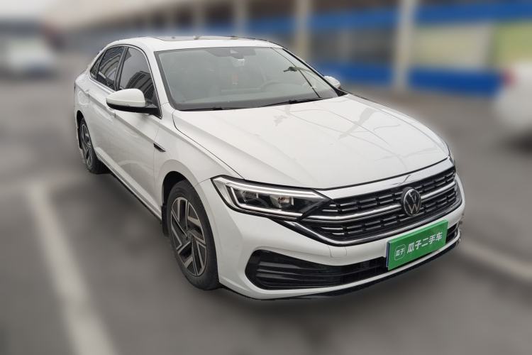 Used Volkswagen Sagitar 2023 300TSI DSG Excellence Edition Front Right 45 Deg