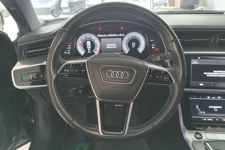 Used Audi A6L 2023 40 TFSI Luxury Dynamic Model Steering Wheel