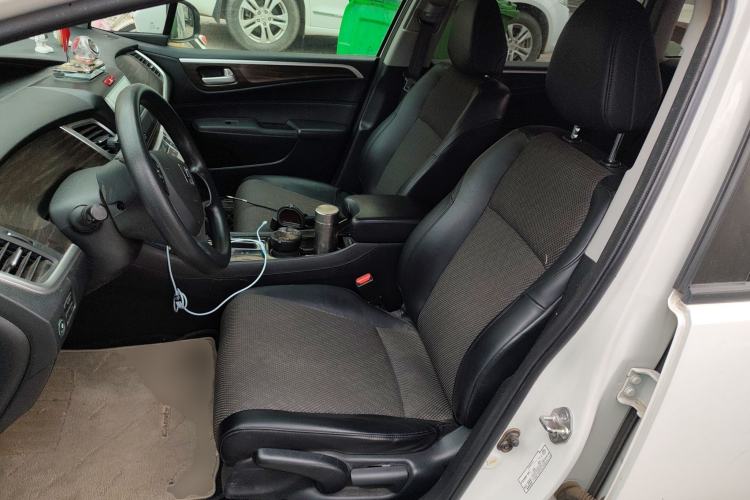 Used Honda Jade 2017 1.8L automatic Comfort version 5 seats
