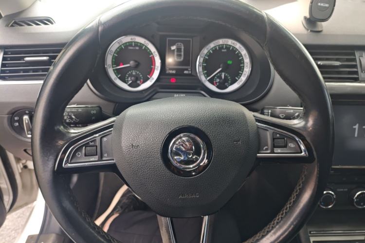 Used Skoda Octavia 2018 1.6L Automatic Luxury Edition