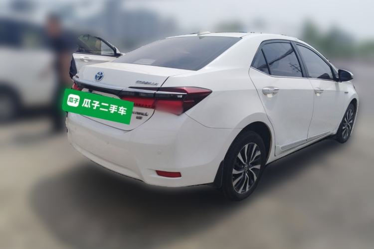 Used Toyota Corolla 2016 Dual-Engine 1.8L E-CVT Elite Edition