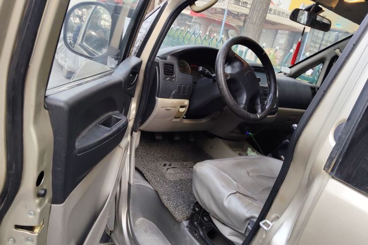 Used FORTHING Lingzhi 2015 V3 1.5L 7-Seater Comfort Model
