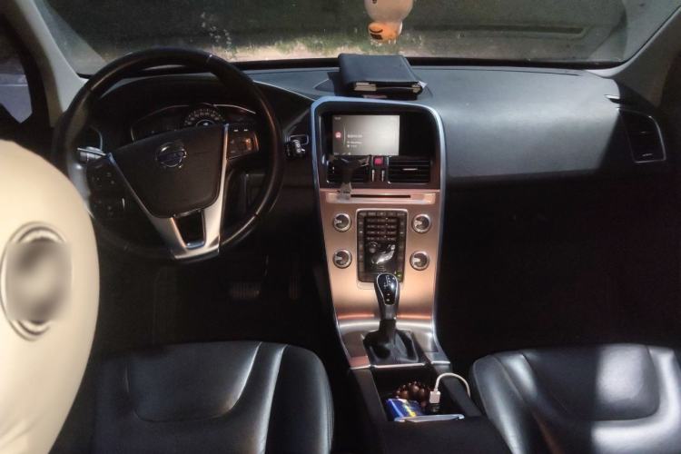 Used Volvo XC60 2017 T5 AWD Smart Range Edition
