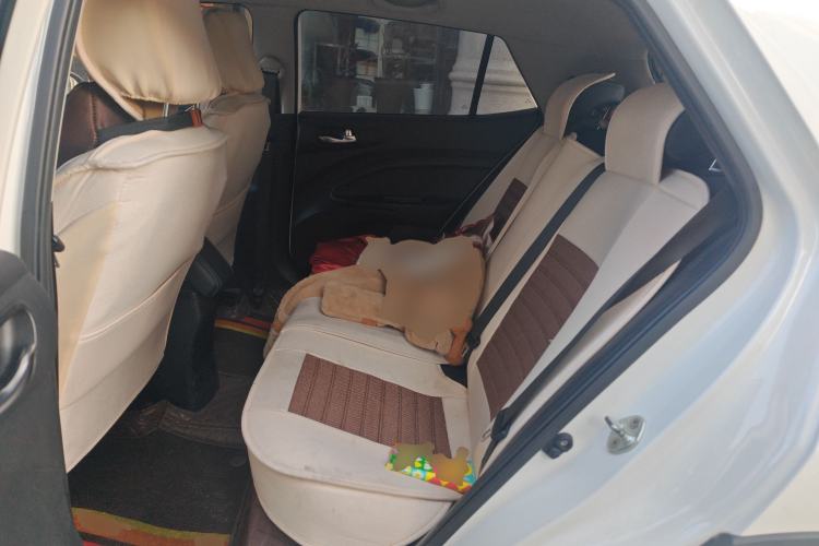 Used Kia kx1 Stonic 2019 1.4L Automatic Fun Edition China VI Left Rear Seat