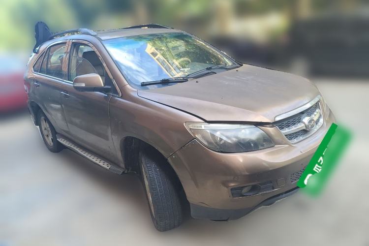 Used BYD S6 2013 Jingyue Edition 2.0L Manual Luxury Model 5 Seats
