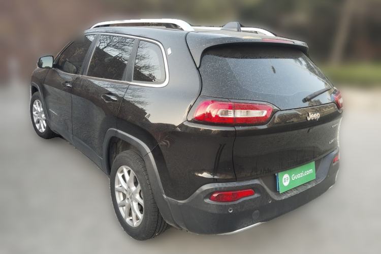 Used Jeep Cherokee 2017 2.0L Superior Edition