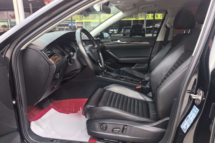 Used Volkswagen Magotan 2019 330TSI DSG Luxury Model China V Standard Left Front Seat