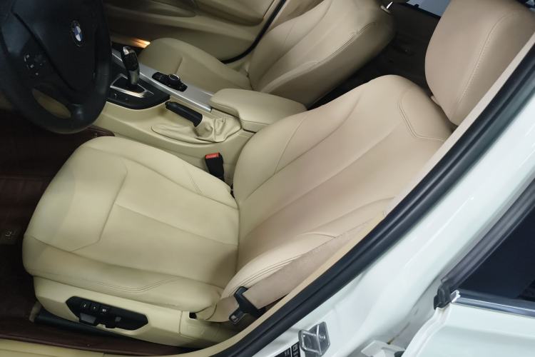 Used BMW 3 Series 2014 320Li Fashion Model
